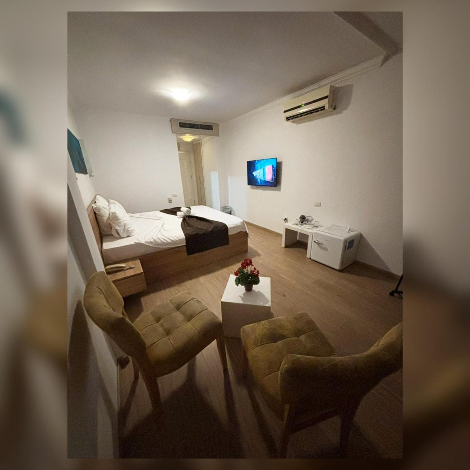 Theranda Hotel Prizren Room photo