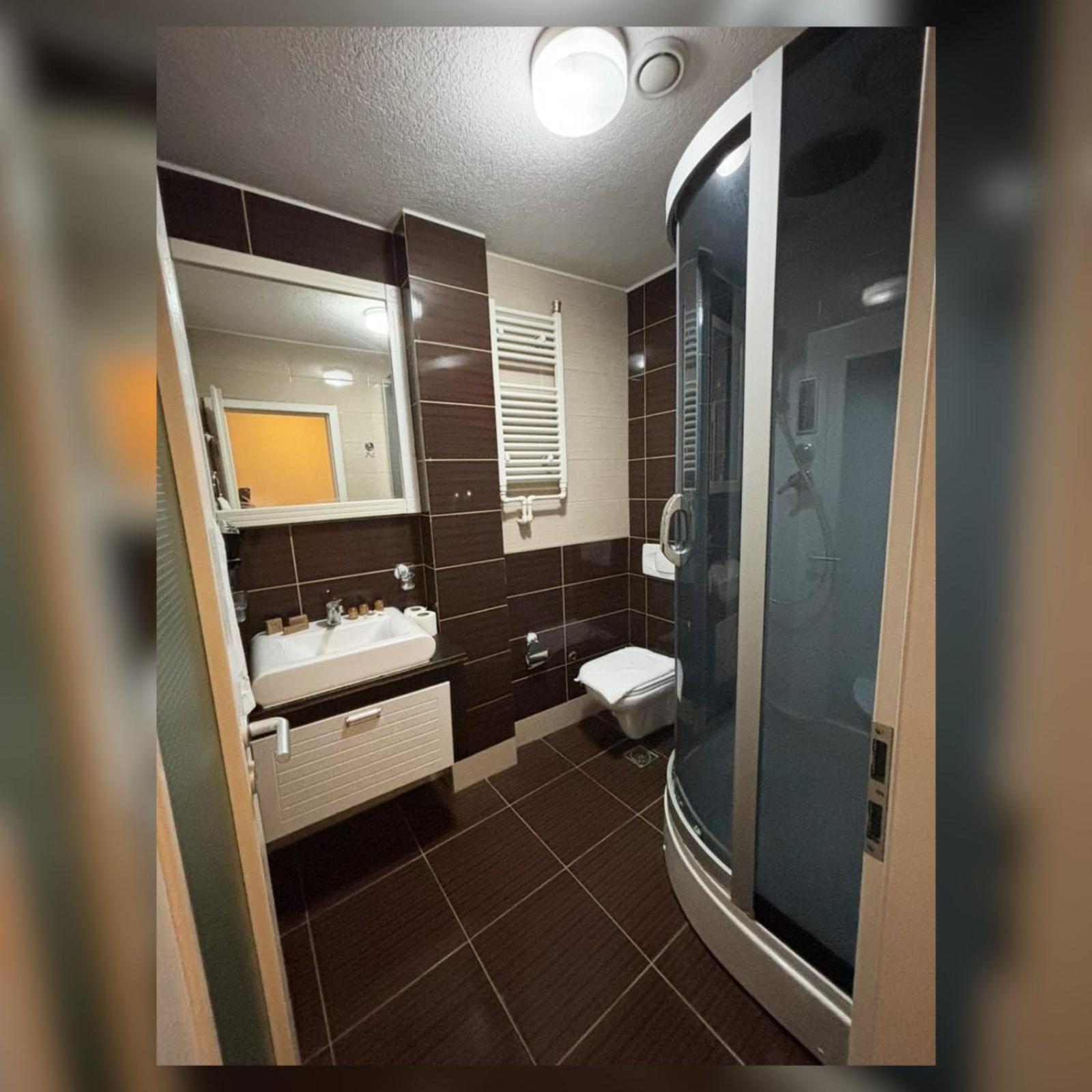 Theranda Hotel Prizren Room photo